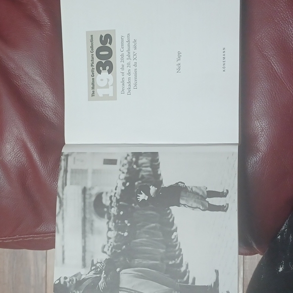 BOOK 1930 THE HULTON GETTY PICTURE COLLECTION - Picture 3 of 4